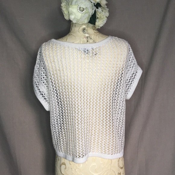 White Crocheted Sleeveless Cover - Picture 3 of 5